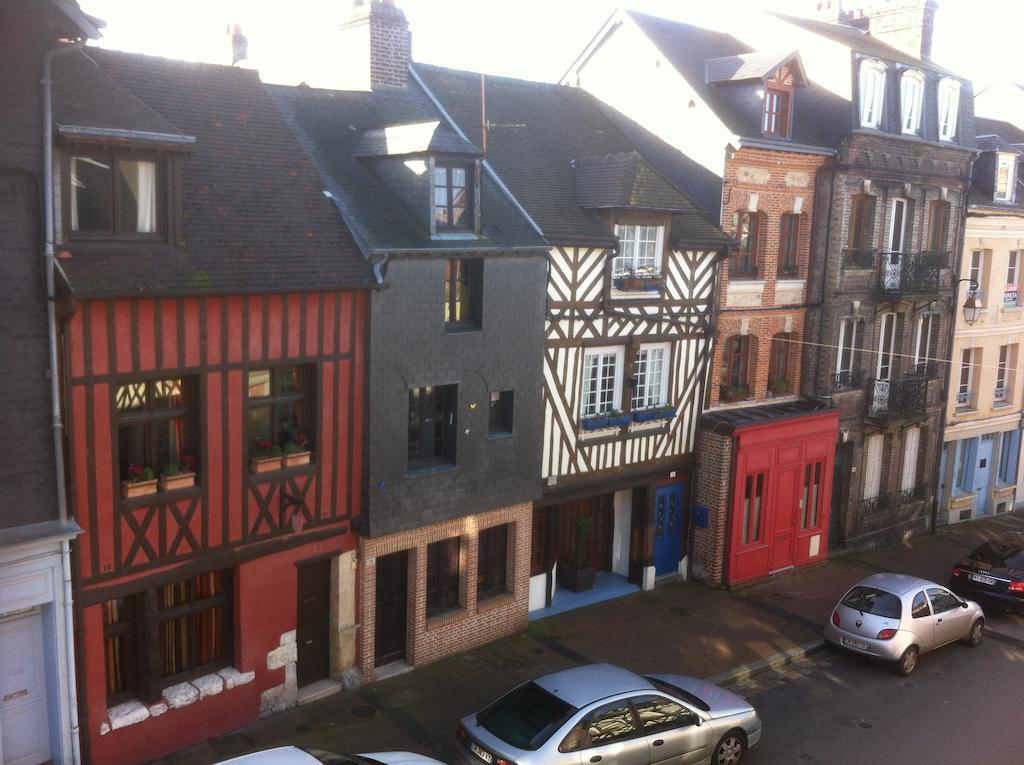 Hotel Les Charmettes Honfleur Exterior foto